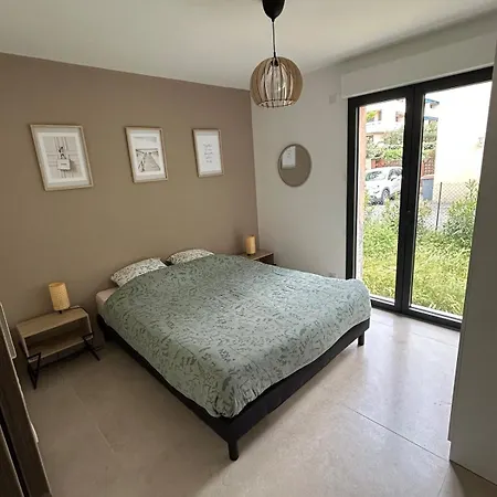 5 Min Walk To And Port Villa Frejus