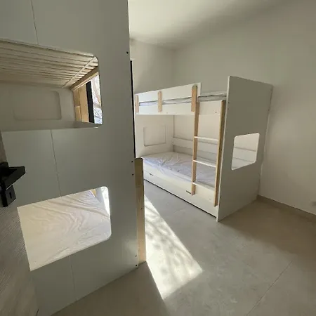 Villa 5 Min Walk To And Port